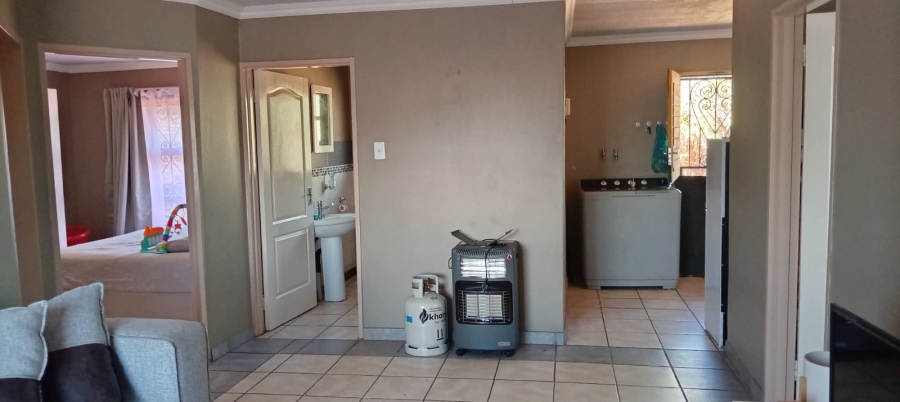 To Let 3 Bedroom Property for Rent in Promosa North West